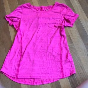 Women’s athletic top